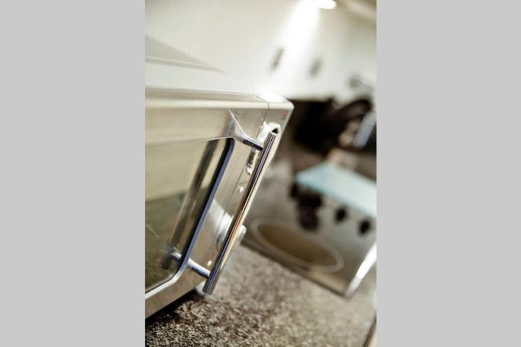 Modern Apartment At Slough Station, London In 18 Mins! Экстерьер фото